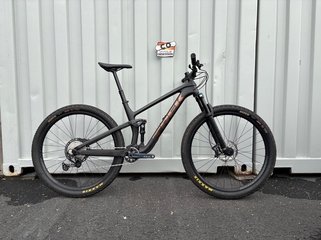 Trek Top Fuel 9.7 - Matte Raw Carbon  (Ex Staff Bike)