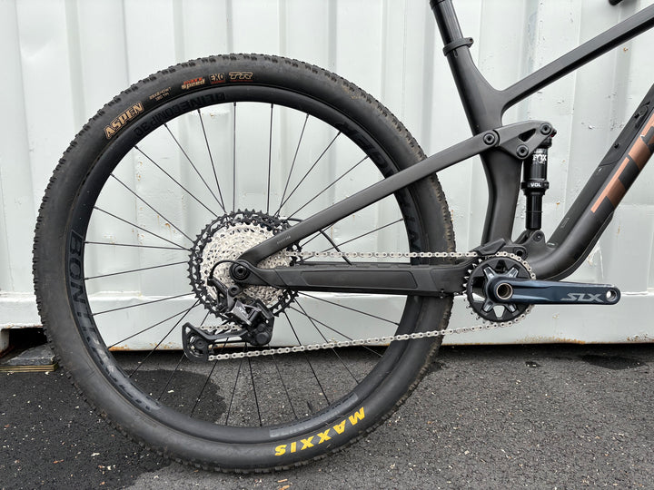 Trek Top Fuel 9.7 - Matte Raw Carbon  (Ex Staff Bike)