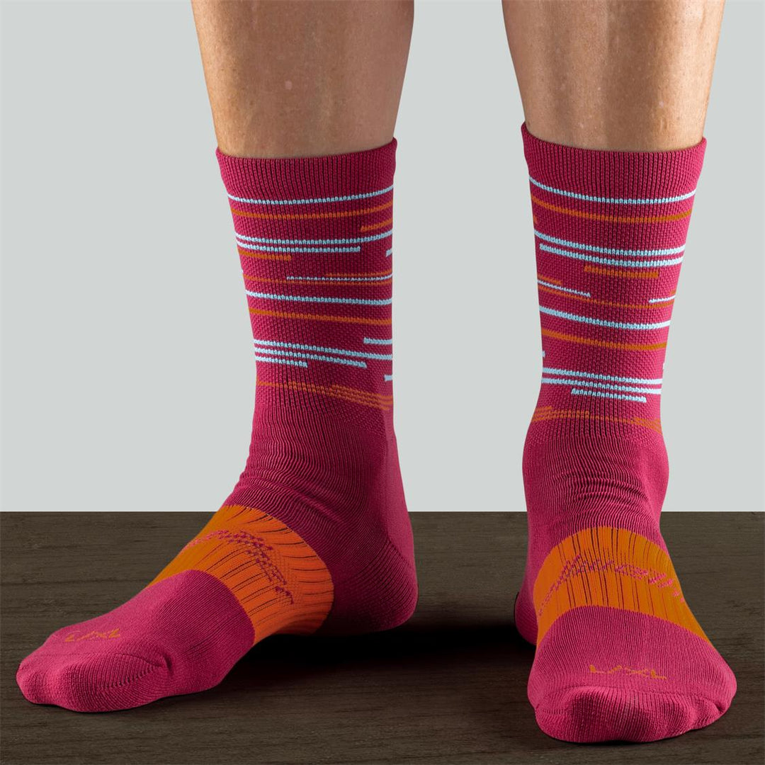 Linear Socks-Burgundy-02