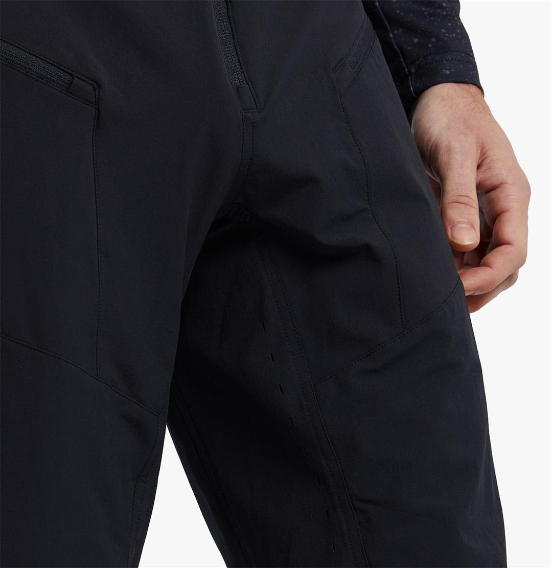 Indy_Pants_Black_detailb_3_pdp_3x-2160x2220-7ea8a7